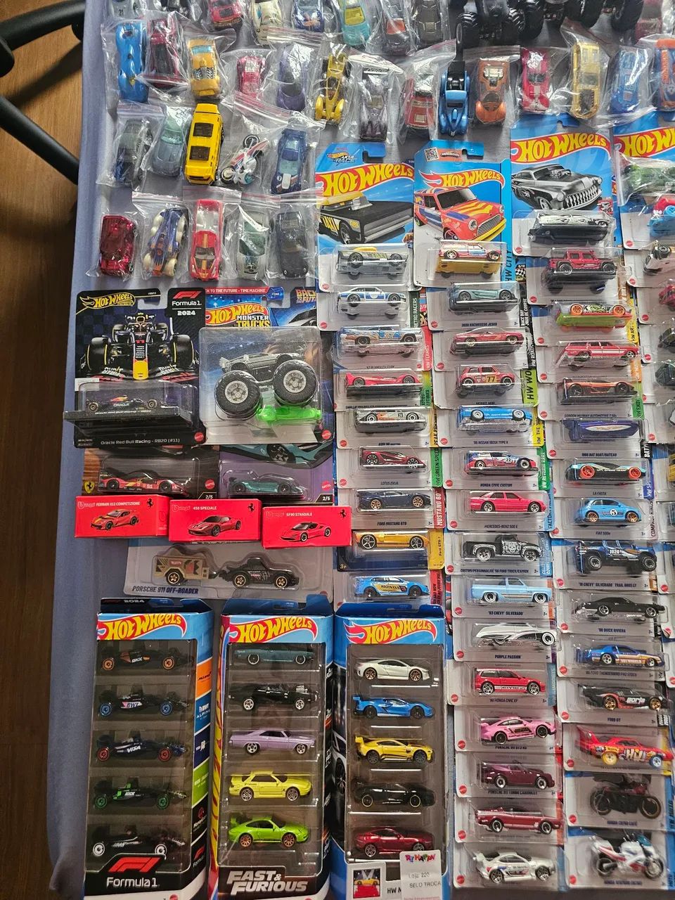 Coleção hot wheels 351 minis no total