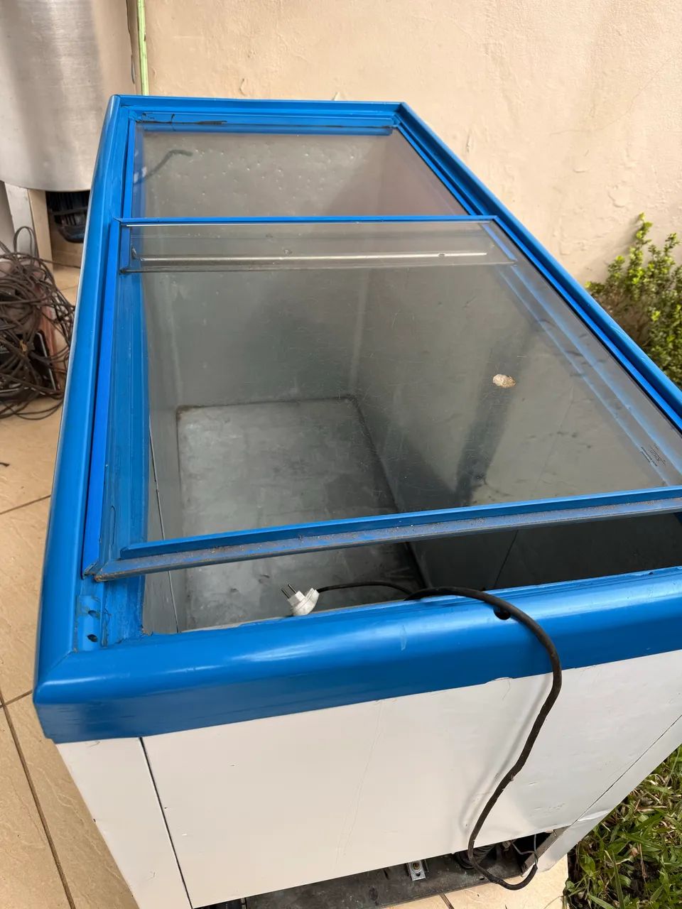 Freezer expositor 410 litros 127 volts - Foto 3