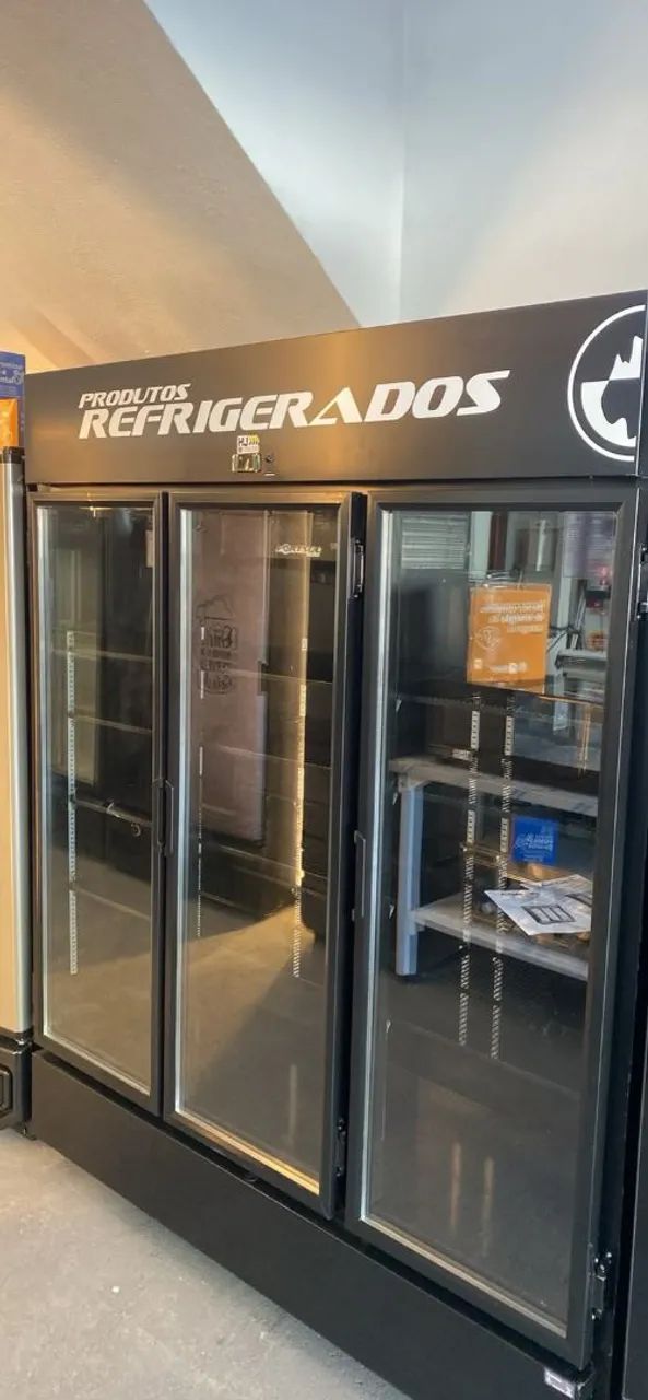 NZ. Expositor refrigerador visa cooler 3 portas FORTSUL