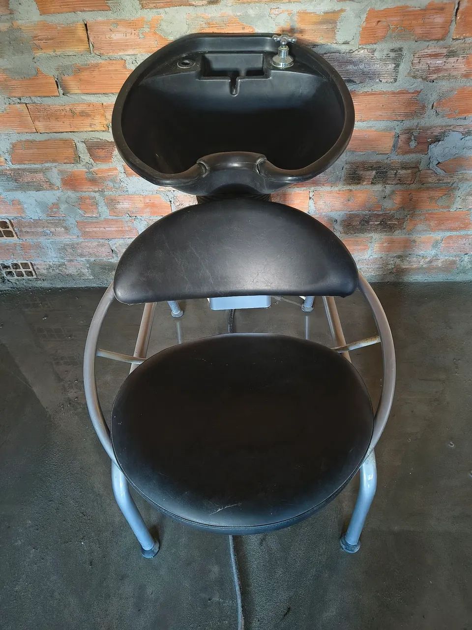 Lavatório com forro de coro bom 