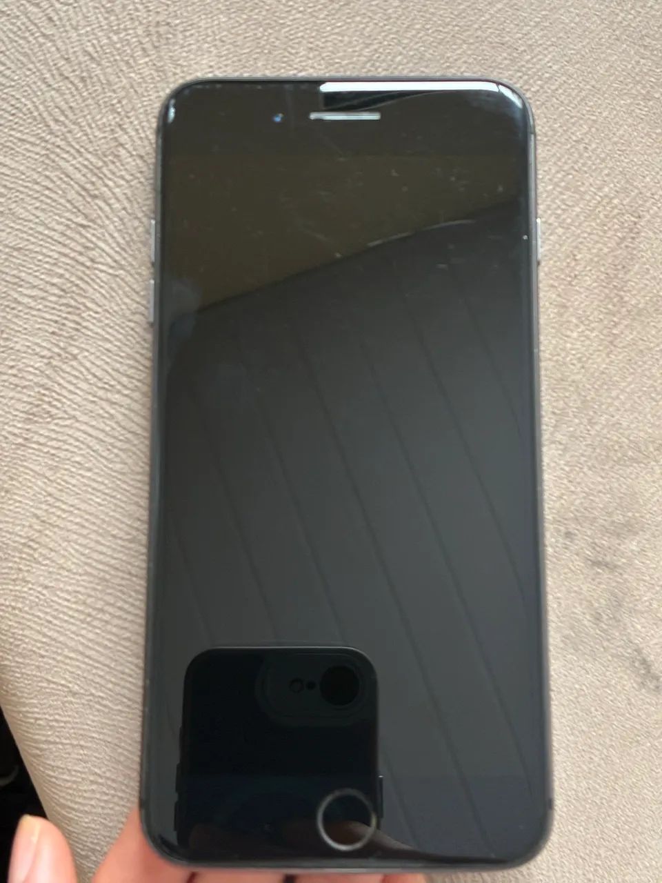 Vendo iPhone 8Plus com carregador  - Foto 5