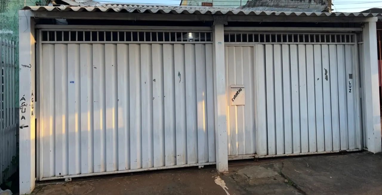 Gate 