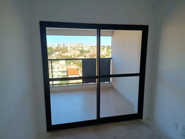 PORTA-BALCÃO DE ALUMÍNIO PRETO COM VIDROS - EXCELENTE ESTADO