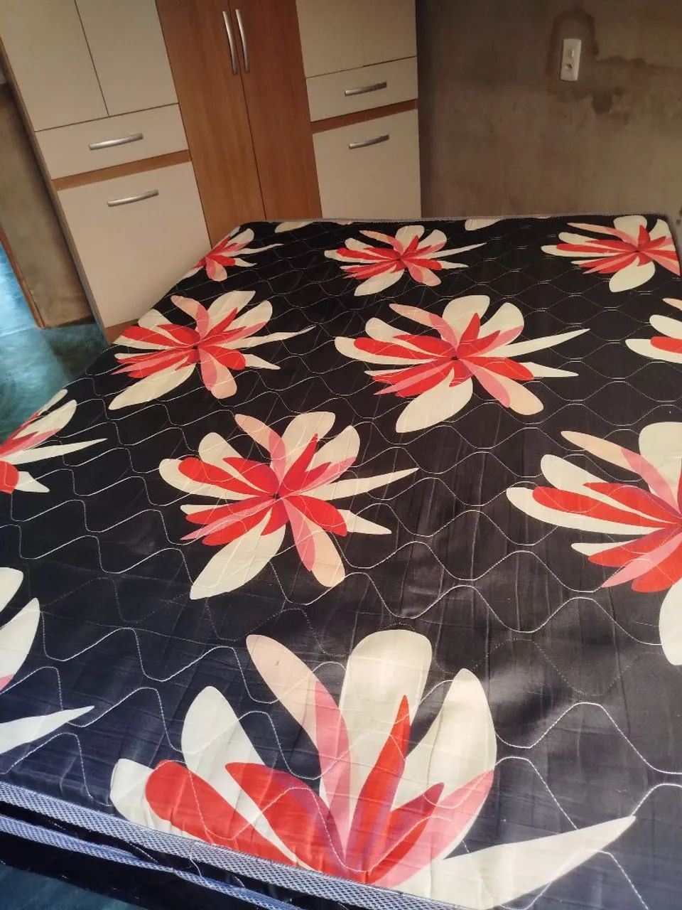 Cama de Casal Semi Nova