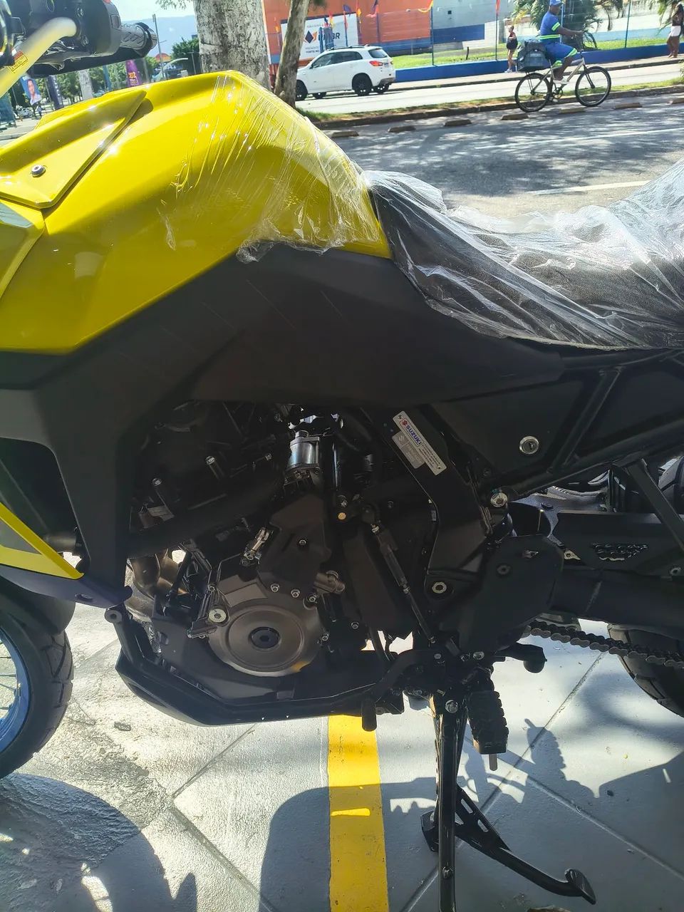 Suzuki VStrom 800 DE - Foto 4