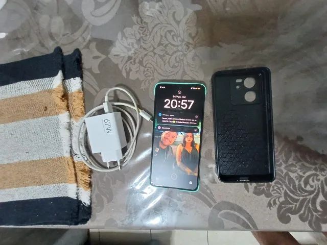 Xiaomi 13t pro com 2 capas e carregador - Foto 4