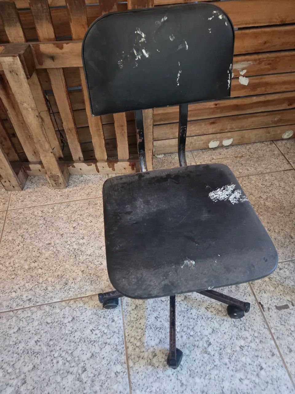 Cadeira com rodinhas  - Foto 4