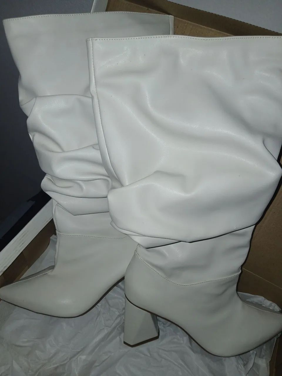 Bota nova na caixa  - Foto 2