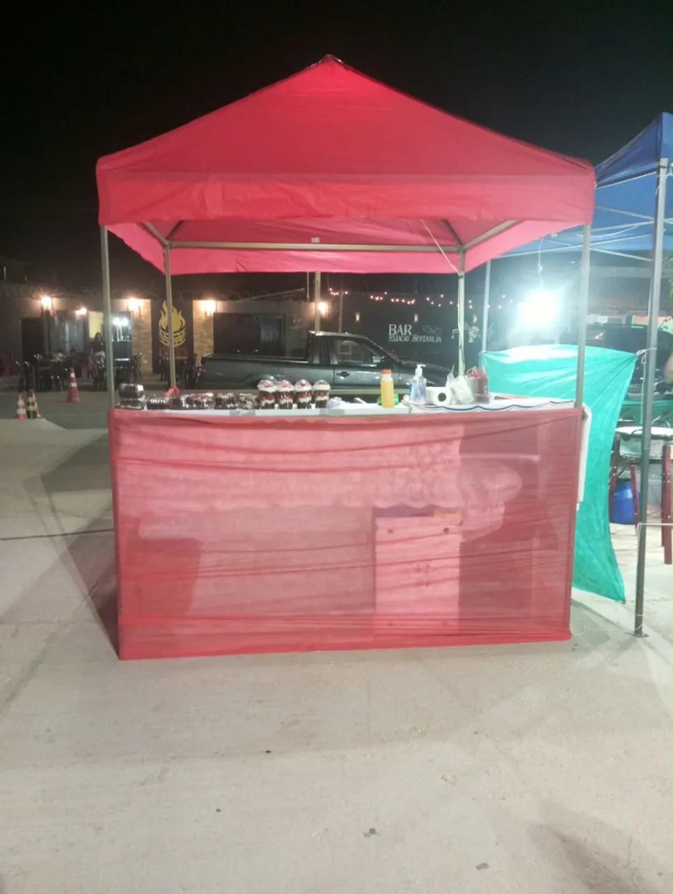 Vende se barraca 2x2 fácil de montar com lona nova  - Foto 2