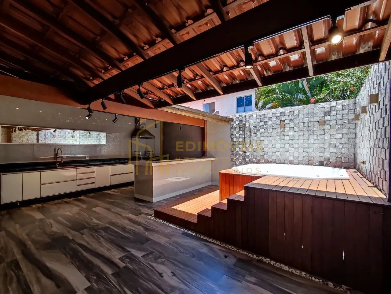 Casa Charmosa com Quintal Gourmet e 2 Vagas em Praia da Baleia  Serra/ES - Foto 7
