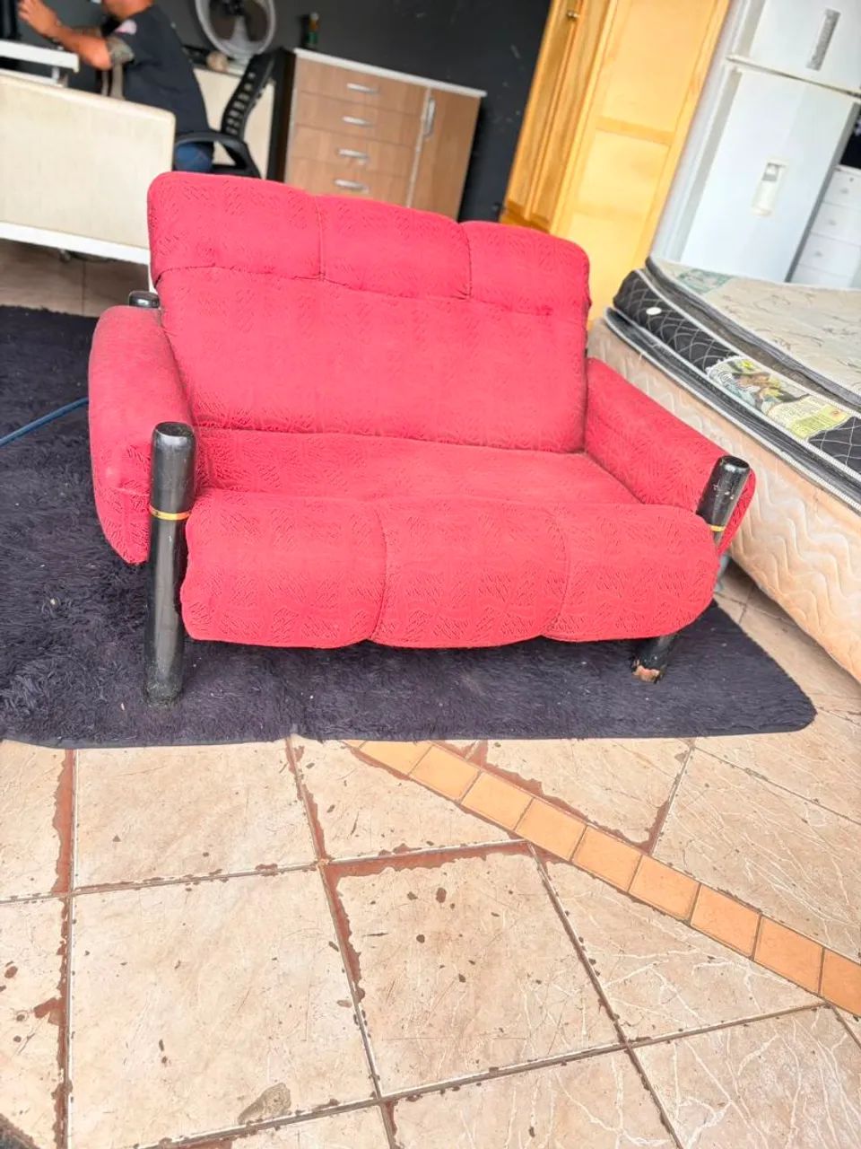 Sofá 3 lugares usado marcas de uso ((ENTREGO GRATIS)) - Foto 3