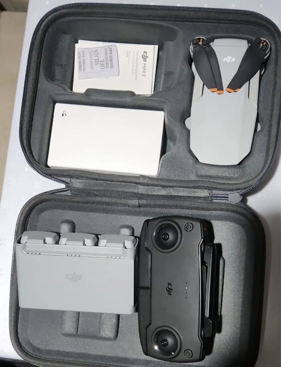 Drone DJI Mini SE - 3 Baterias - 2.7K Gimbal 3 Eixos (Leve e Compacto)  - Foto 3