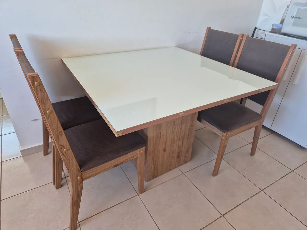 Mesa quadrada