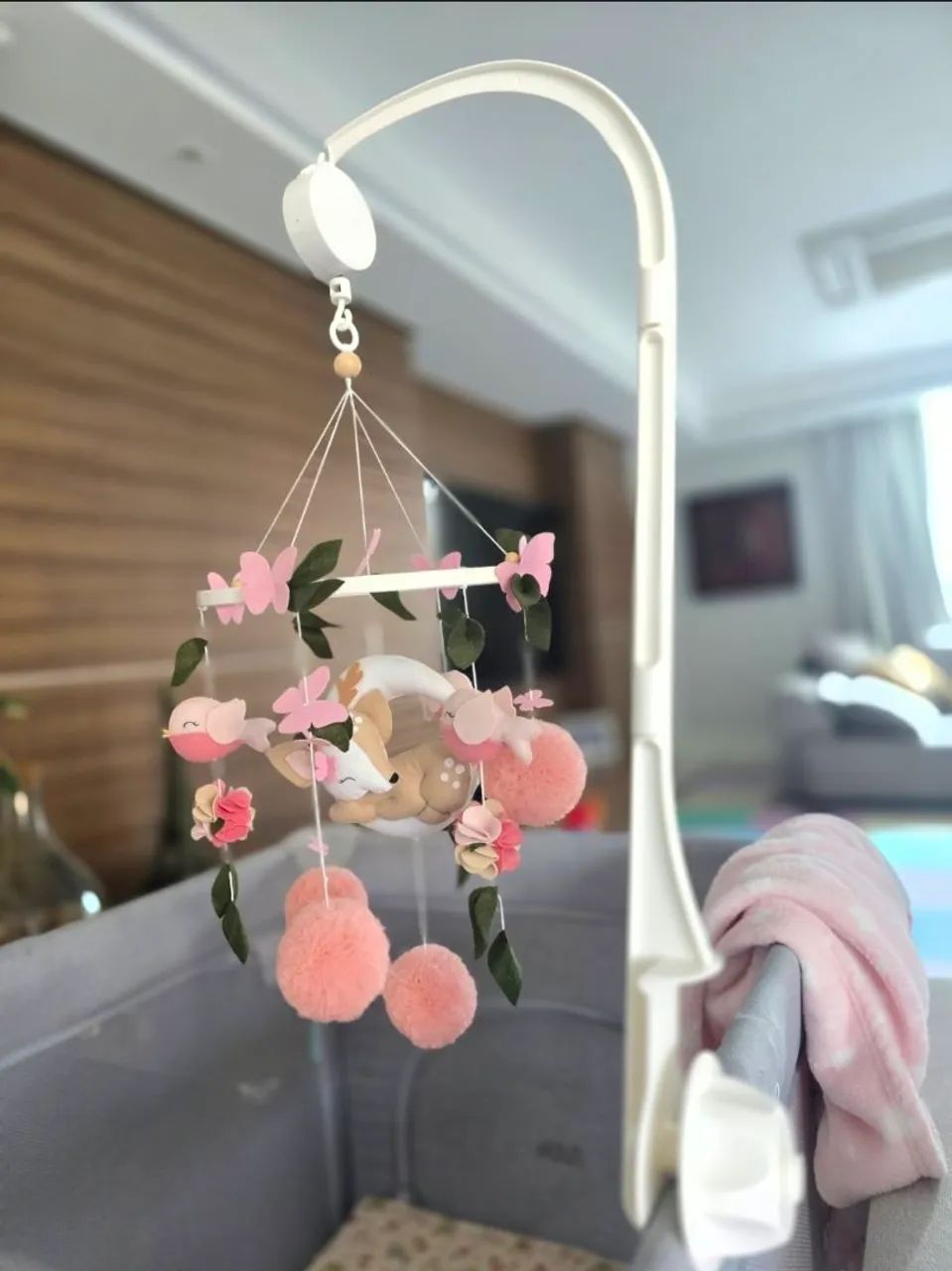 Móbile de berço com tema  bosque encantado