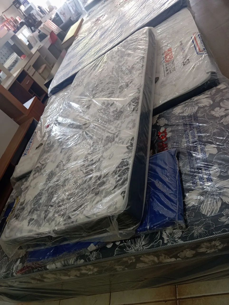 Colchão solteiro d33 novo 