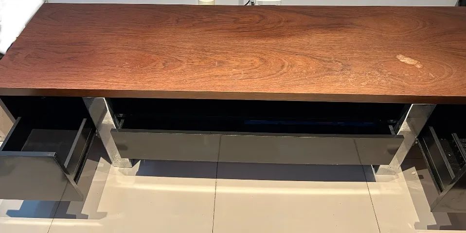 Rack Rudnick com Pés em Inox - ótimo Estado  - Foto 3