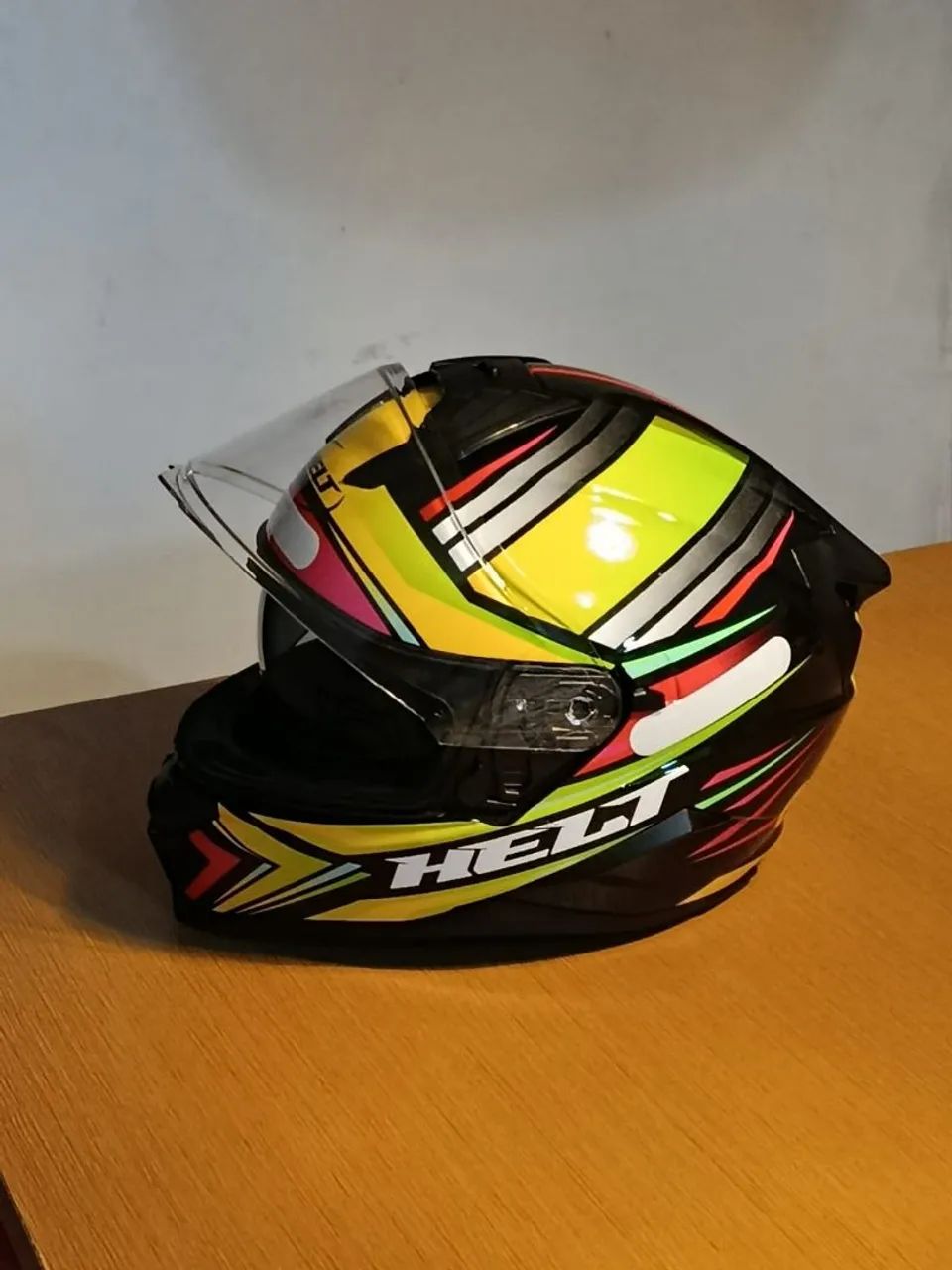 Capacete helt tamanho 62 valor 400 reais  - Foto 2