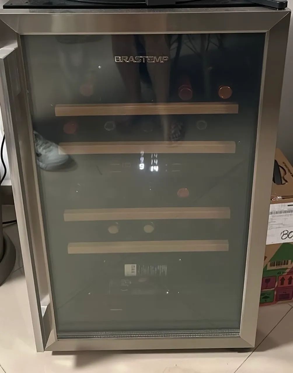 Adega Brastemp 33 vinhos 