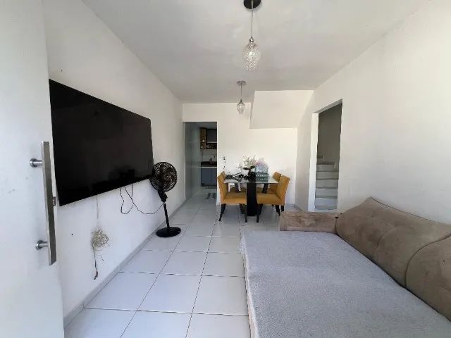 Casa Duplex com 3 Quartos, Closet, 2 Suítes e 2 Vagas, Santa Amélia