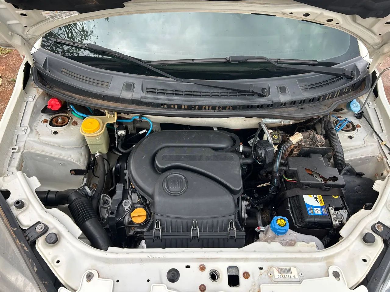 Fiat Uno Sporting Dualogic 1.4 EVO Flex 8V 4P 2015 - Foto 5