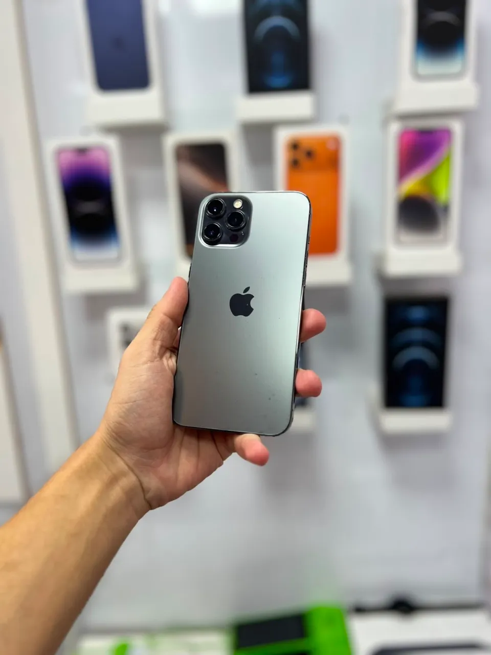 iPhone 12 Pro Max - 256GB ?2.599,00 - Celulares e Smartphones