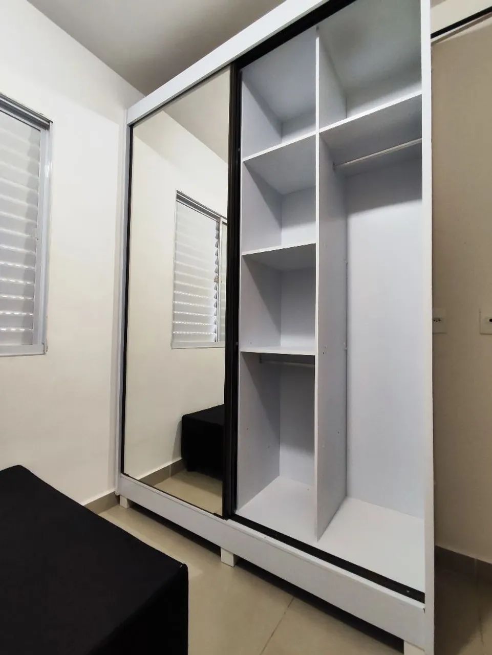 Guarda roupa semi novo de MDF entrego e monto  - Foto 4