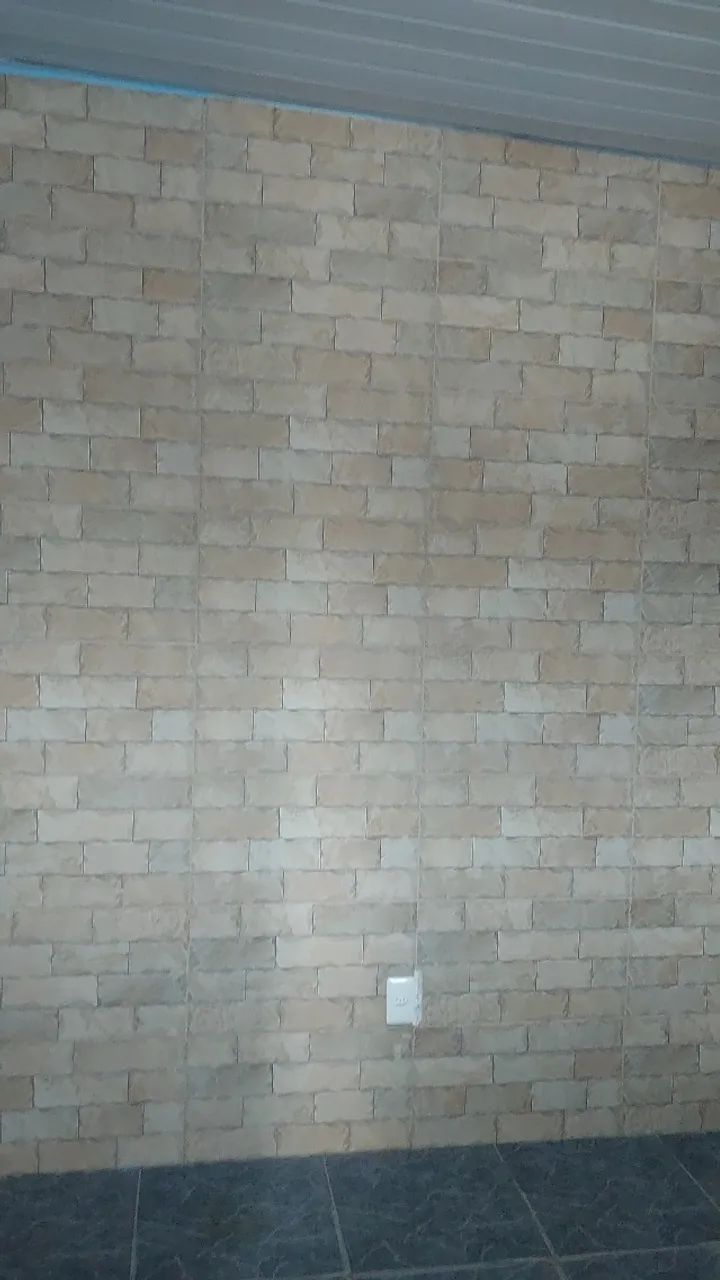Alugo casa em Paripe.  Um quarto  - Foto 4