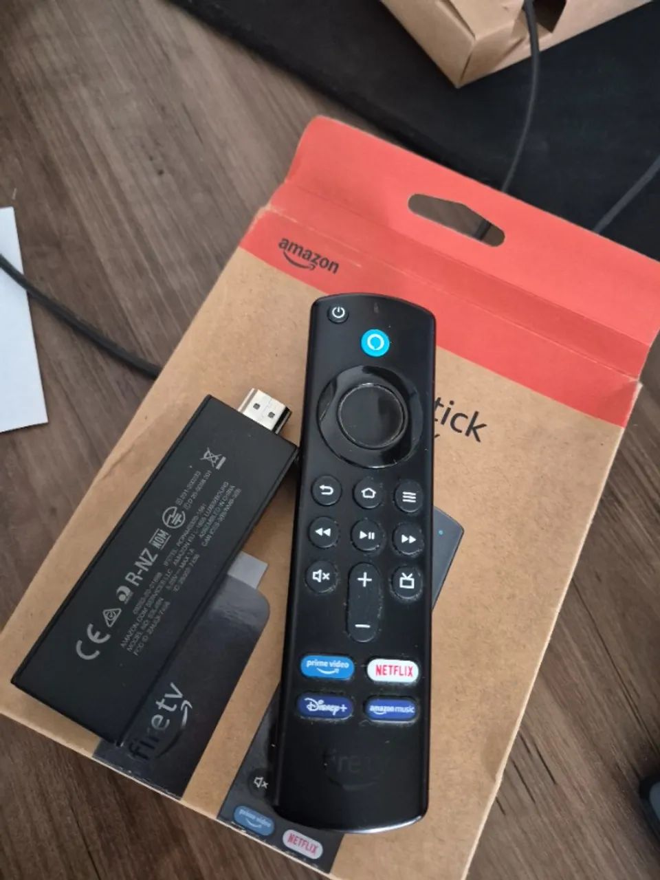 Fire Stick TV  Full HD (1080P) Bluetooth Somos Loja - Foto 2