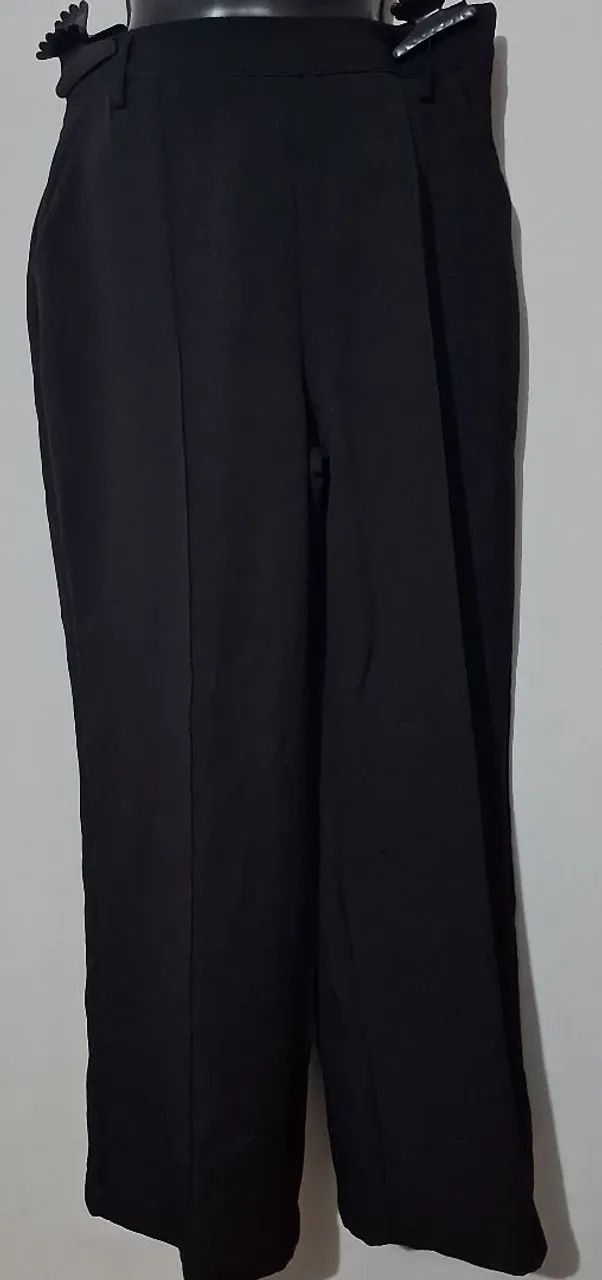 Calça preta nova