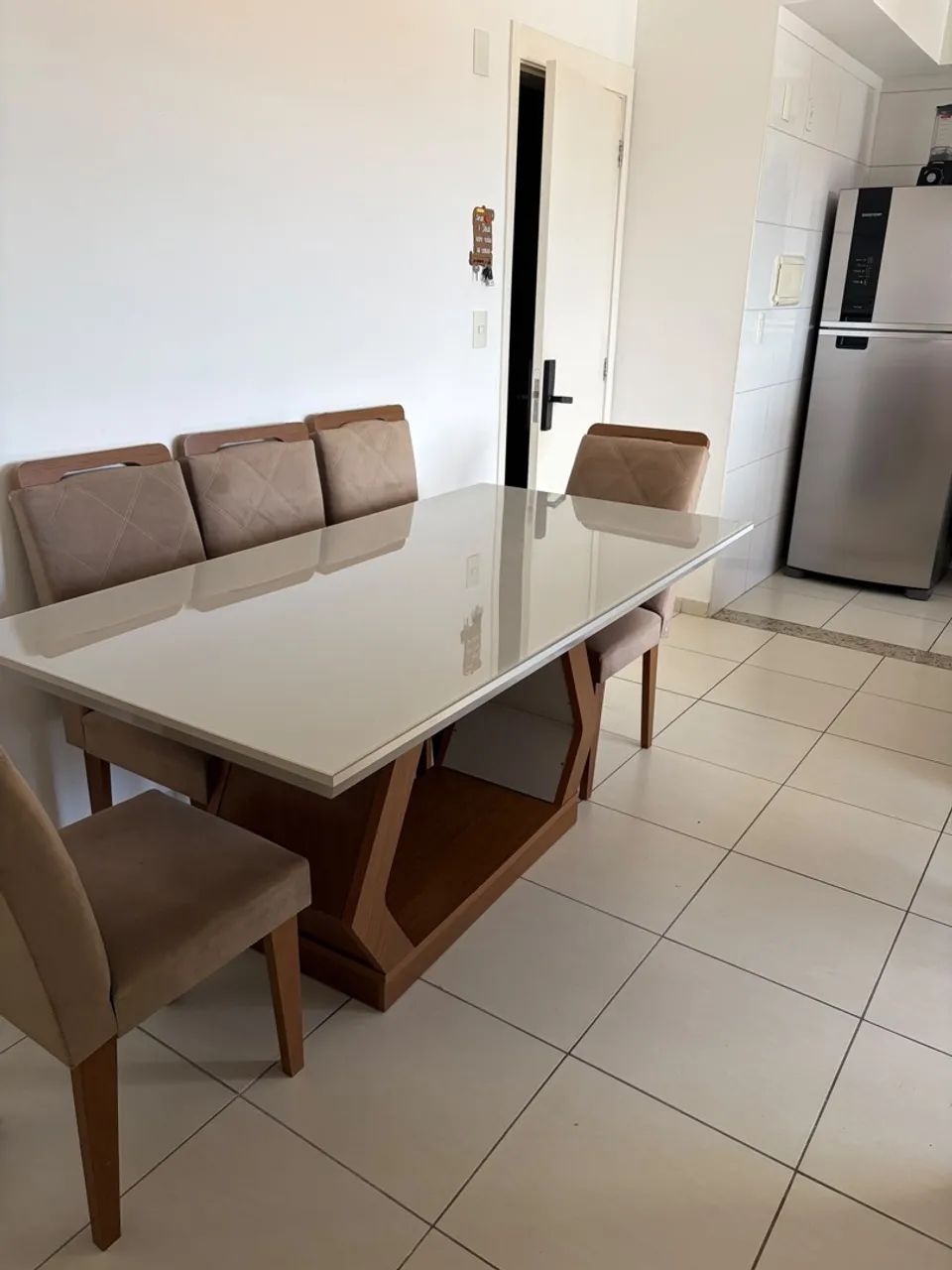 Mesa e cadeira - Foto 4