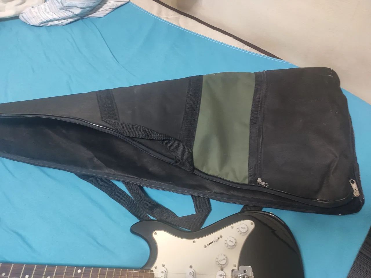 Guitarra strato strinberg