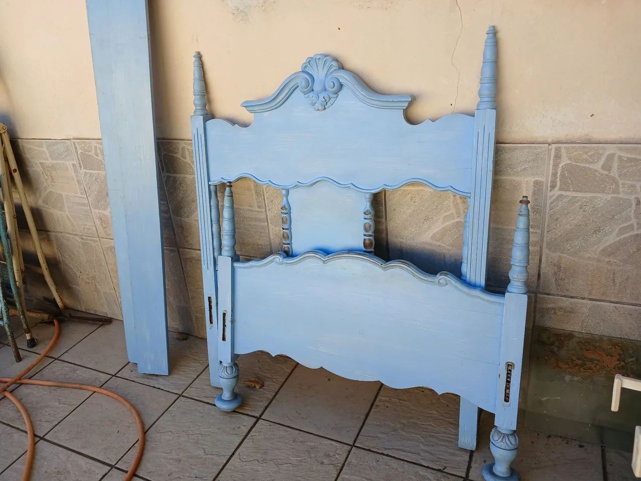 Cama de Solteiro Madeira Maciça