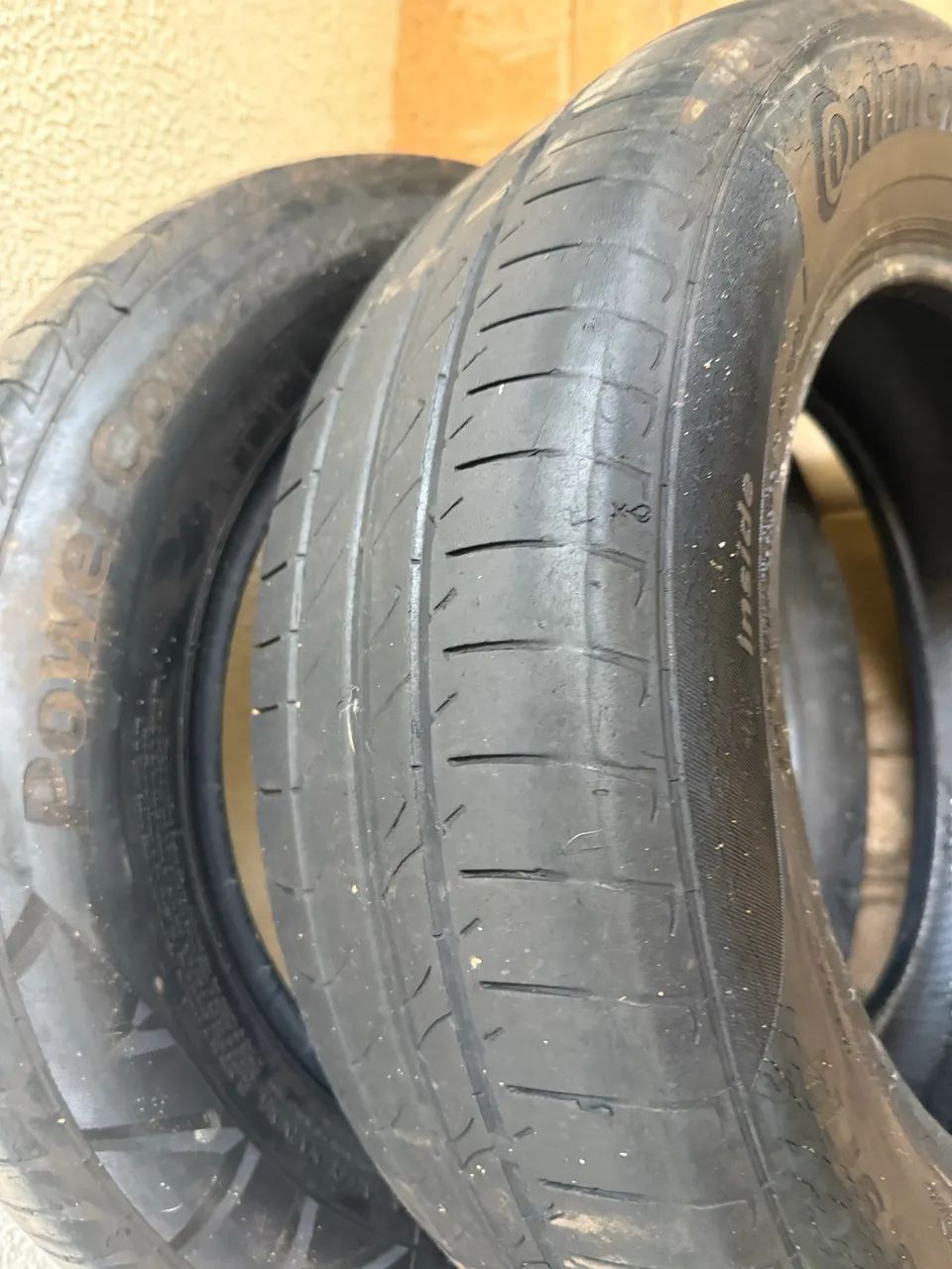 Pneu 195/65R15 Continental  - Foto 2