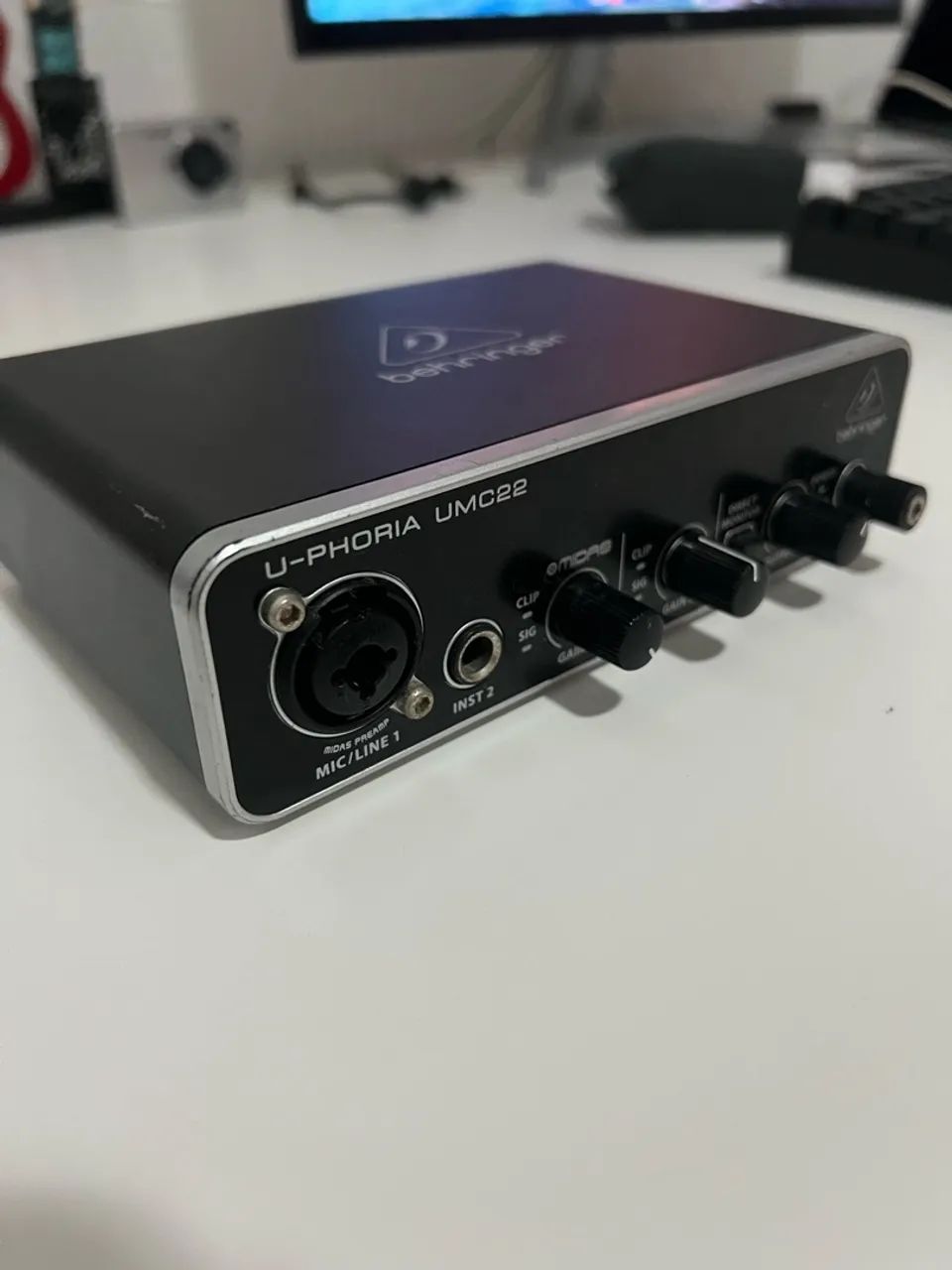 INTERFACE DE ÁUDIO BEHRINGER UMC22