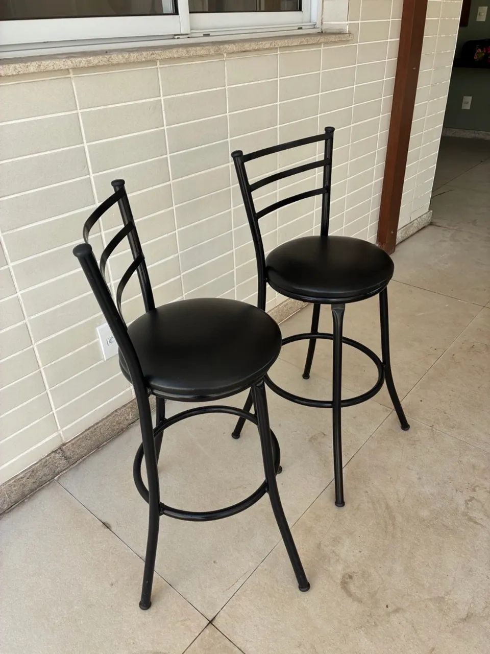 Kit duas banquetas novas!!! - Foto 4