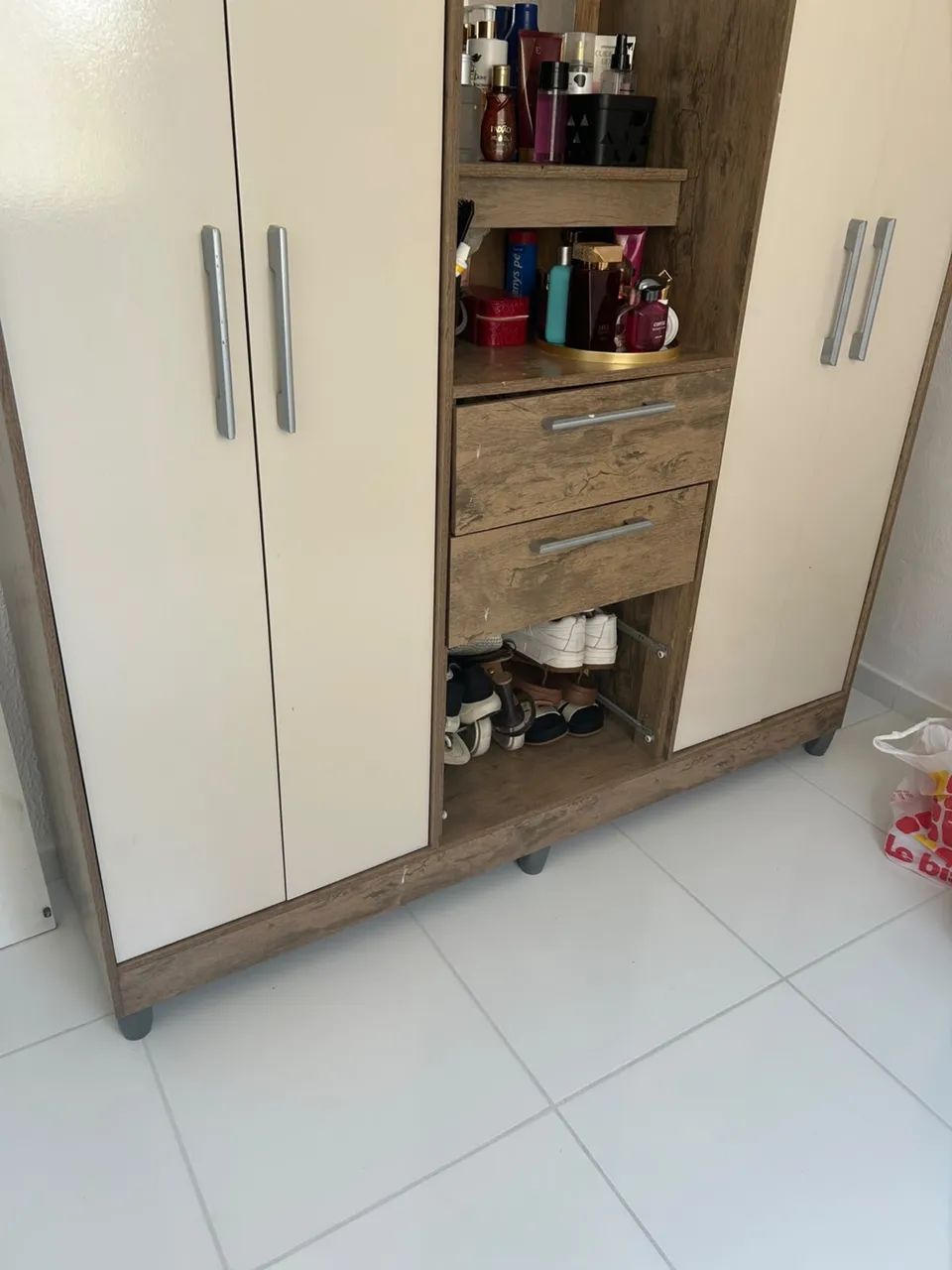 Vende-se Guarda Roupa Casal - Foto 3