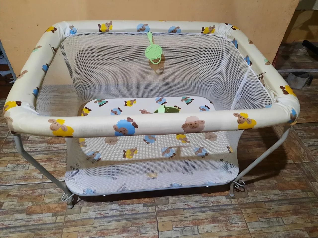 Cercadinho Bebê com tela usado