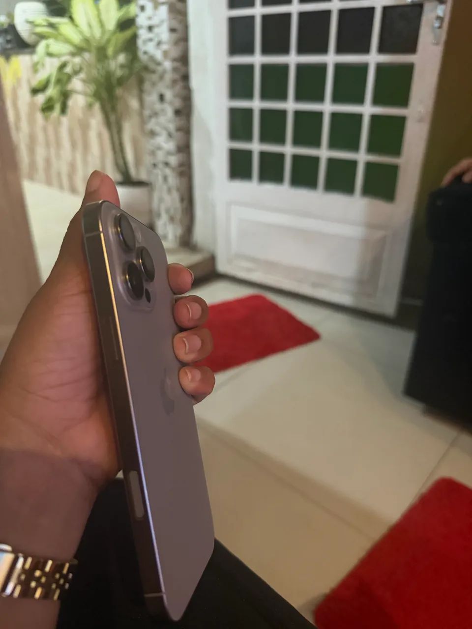 iPhone 16 Pro max 256 Giga Cor Cinza  - Foto 2