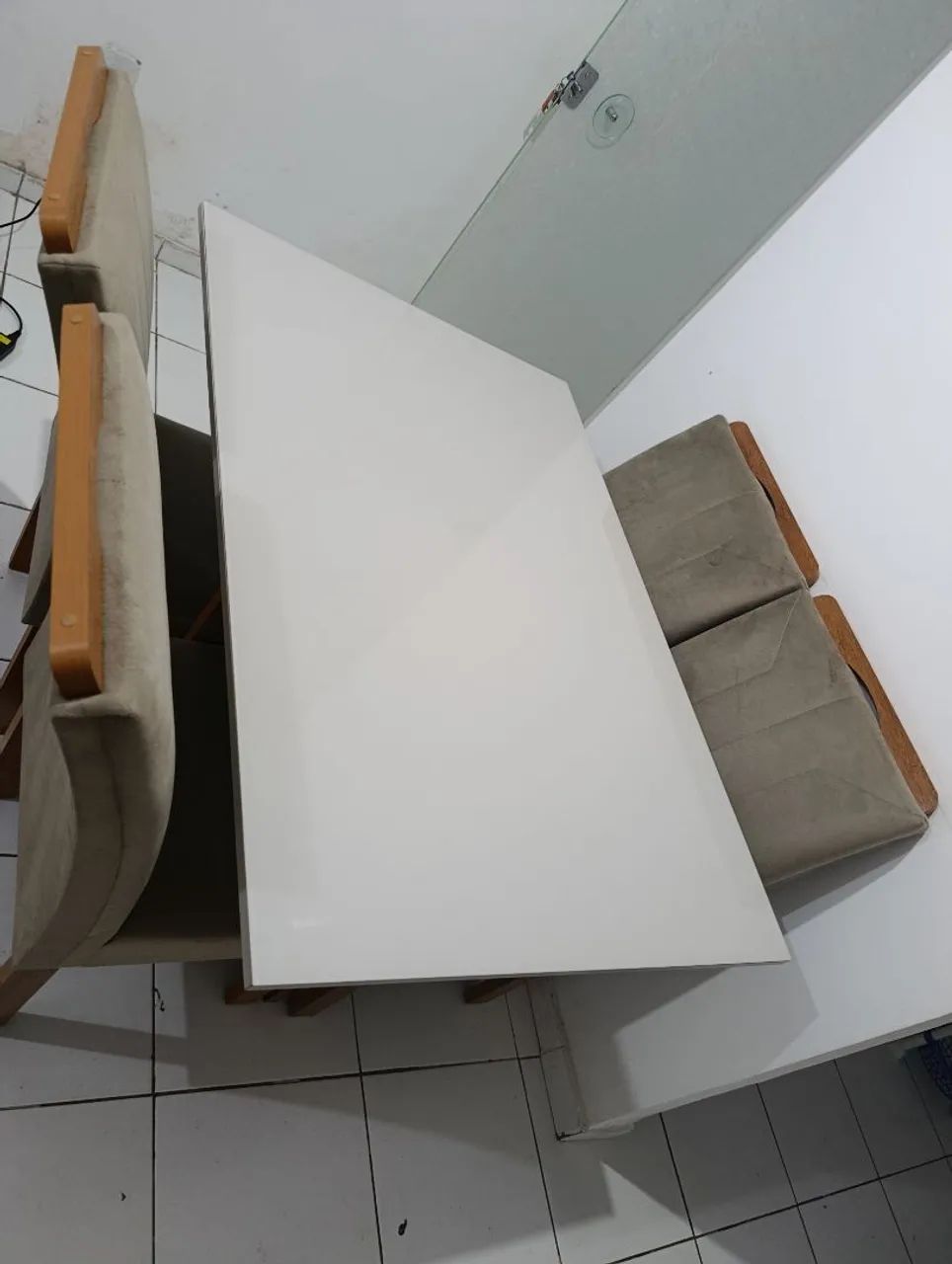 Mesa de jantar com 4 cadeiras  - Foto 2