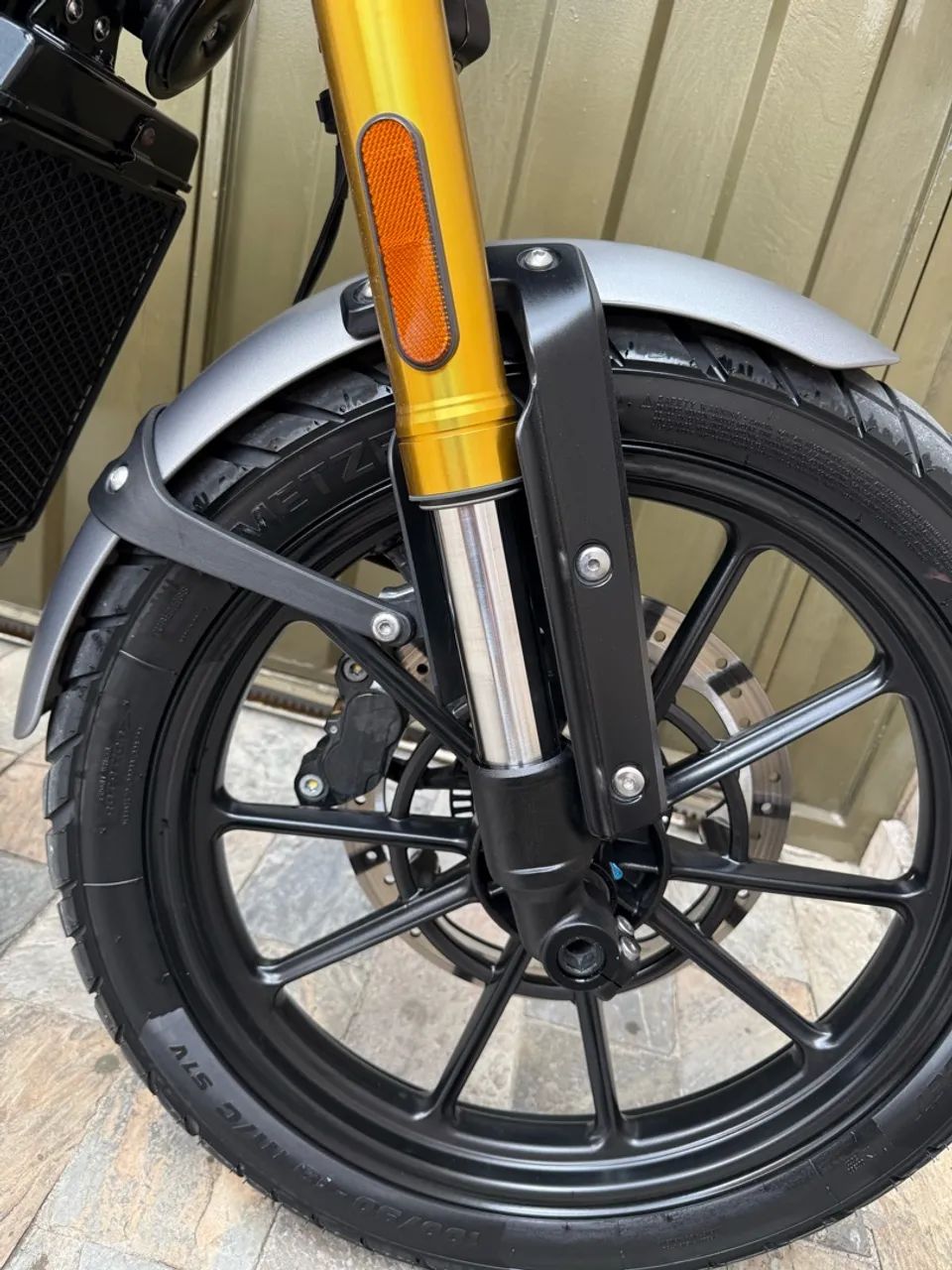 TRIUMPH SCRAMBLER 400X - Foto 5