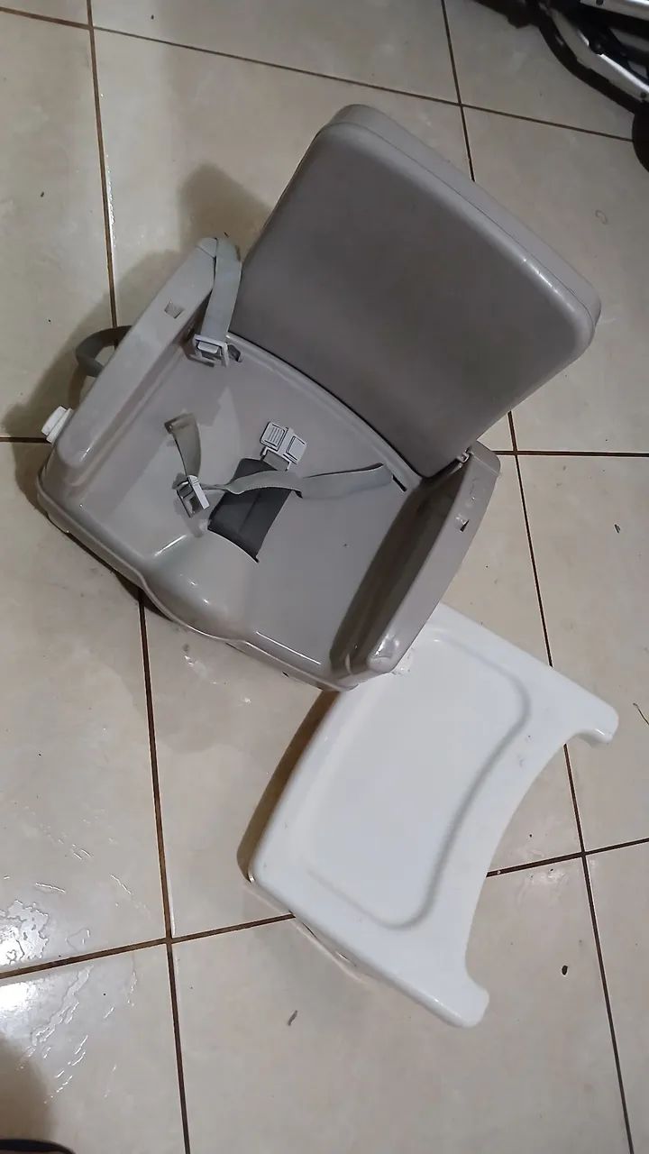 Cadeirinha de alimentação para bebê  - Foto 2
