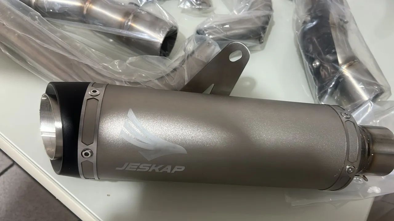 Escape esportivo zero sem uso jeskap GSX 800  - Foto 4
