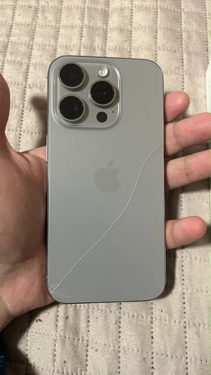 Vendo iPhone 15 pro 256gb  - Foto 5