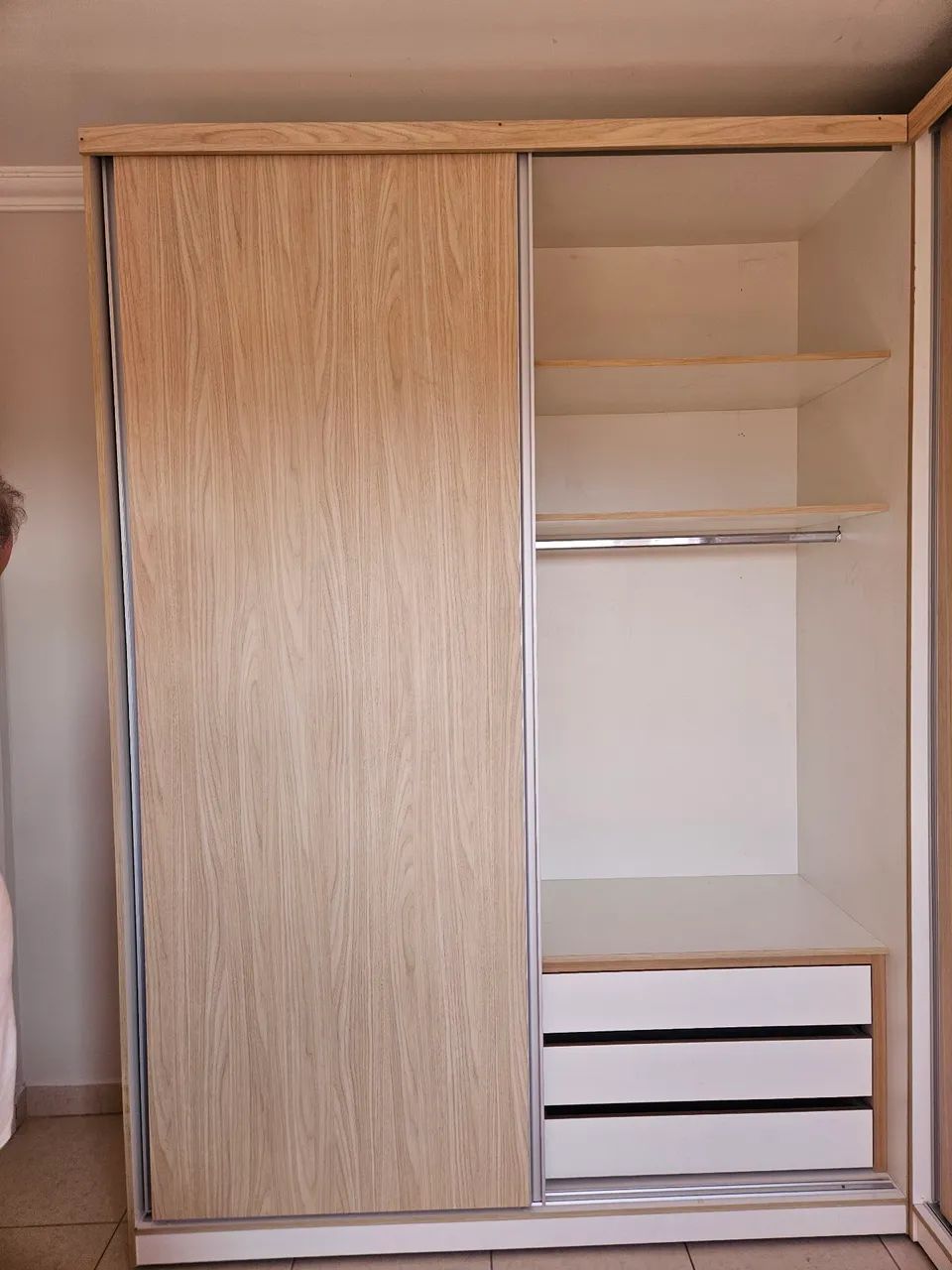 Vendo Guarda Roupa MDF