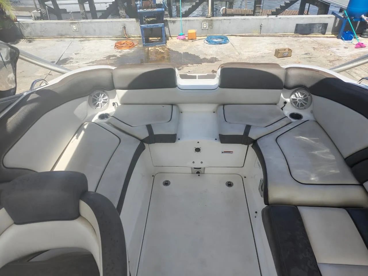 Jet boat Yamaha 242 S Limited  - Foto 6