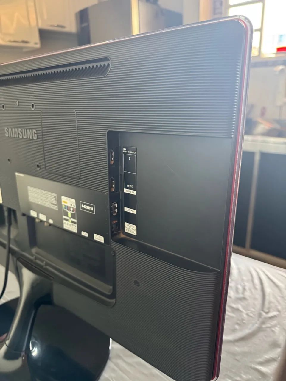 Vendo Monitor TV Samsung 24 polegadas (Modelo SyncMaster TA350 / LT24A350) - Foto 3