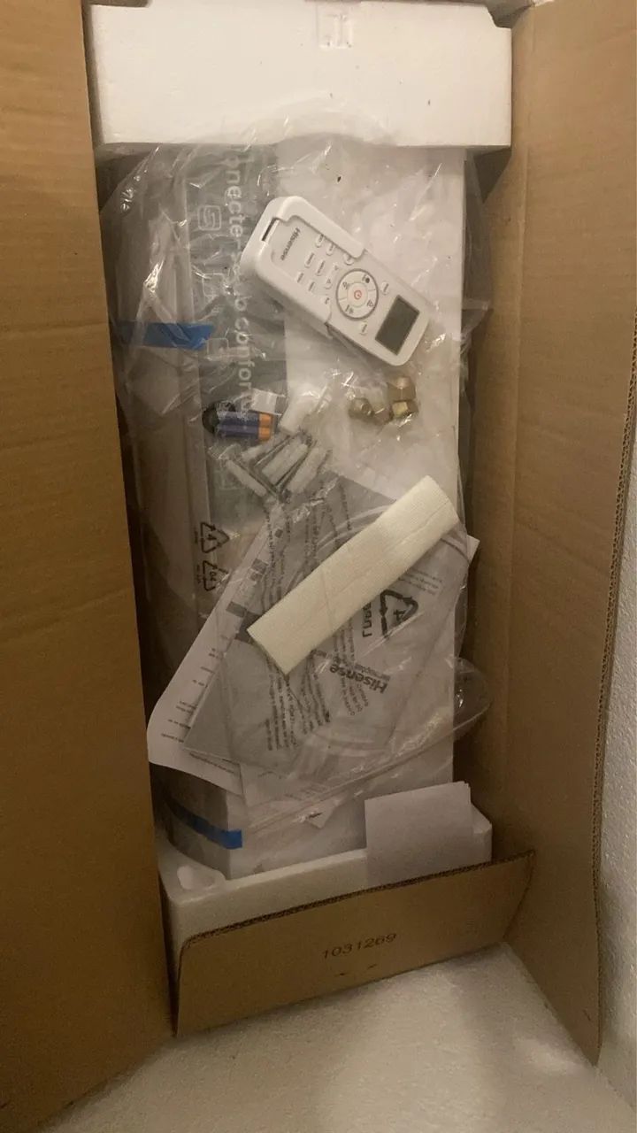 VENDO OU TROCO AR CONDICIONADO 