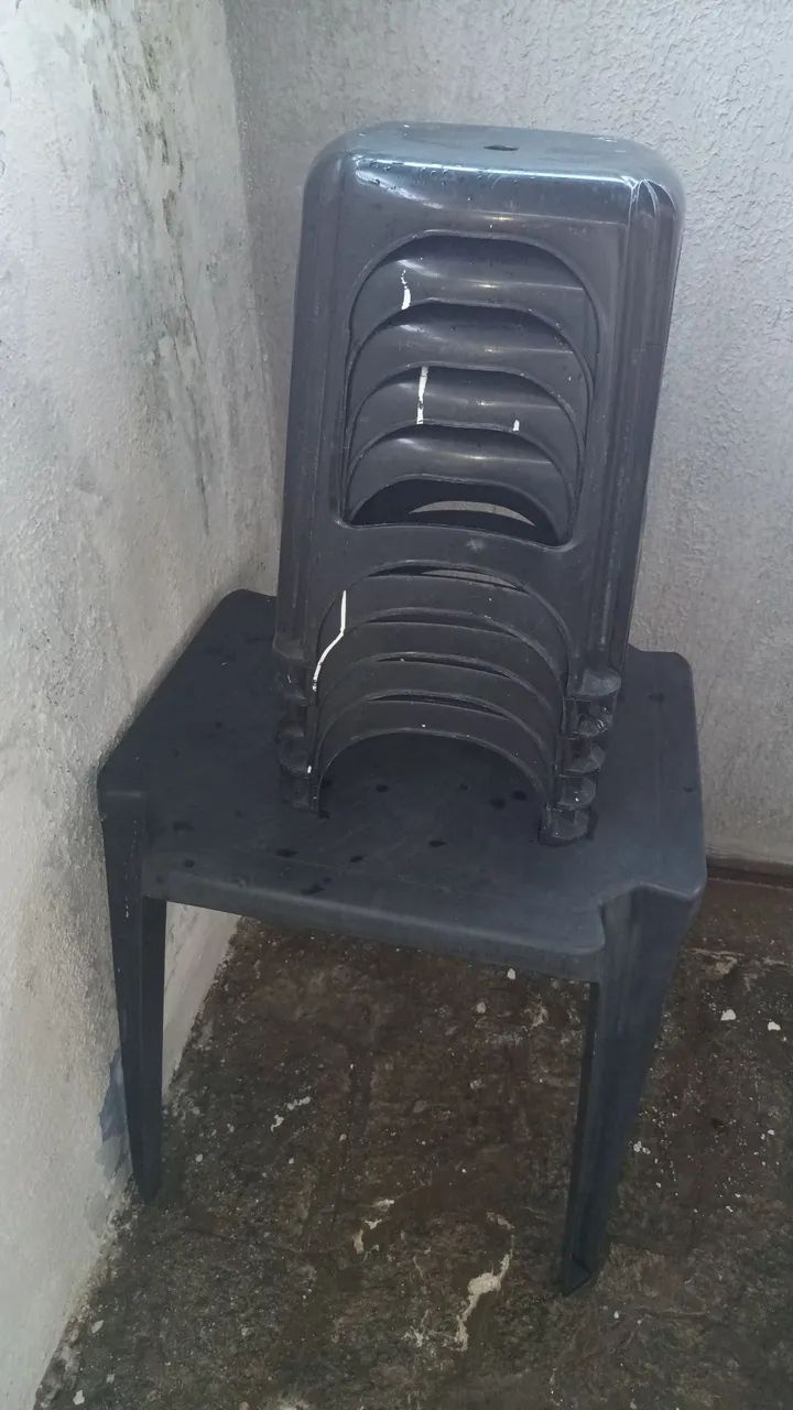 Mesa e banquetas - Foto 2