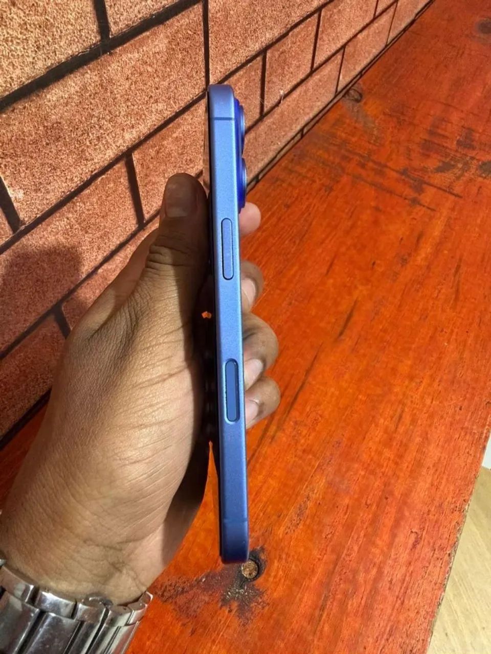 IPHONE 16  - Foto 3