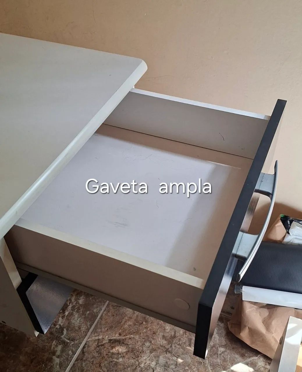 Mesa escritório  MDP com gavetas  - Foto 4